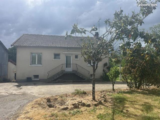 Maison vente à Confolens, Mazerolles