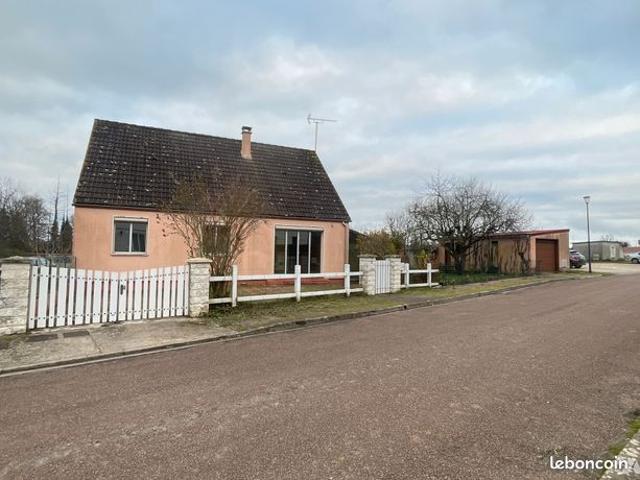 Maison vente à Auxerre, Champignelles