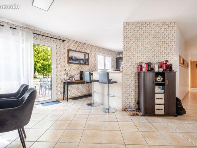 Maison vente à Bellac, Nantiat