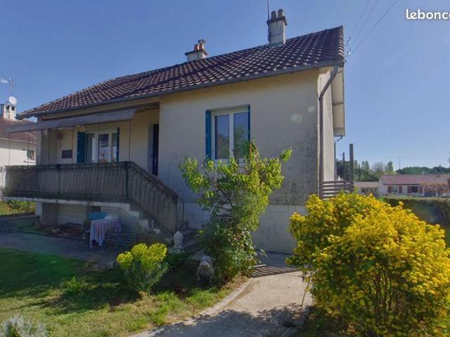 Maison vente à Montmorillon, Lussac-les-châteaux