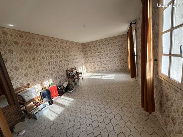 Maison vente à Saumur, Vernantes