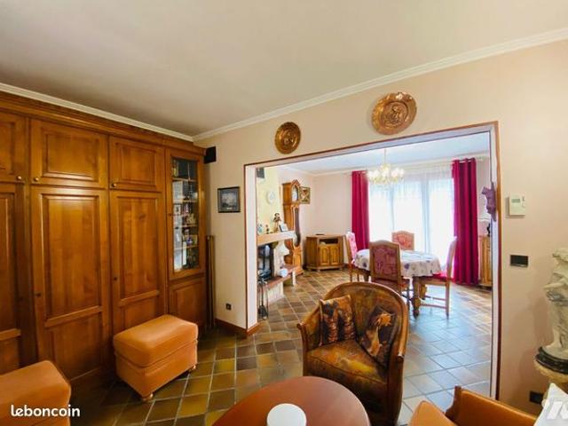 Maison vente à Sens, Véron