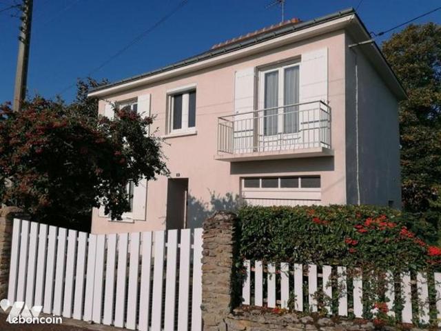 Maison vente à Loches, Descartes