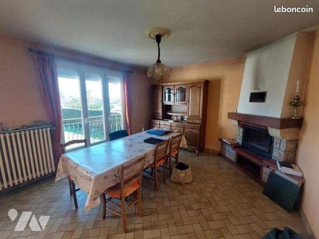 Maison vente à Château-Gontier, Méral