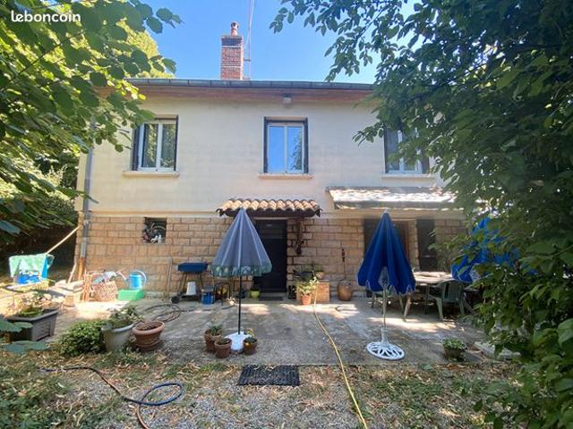 Maison vente à Mâcon, Tournus