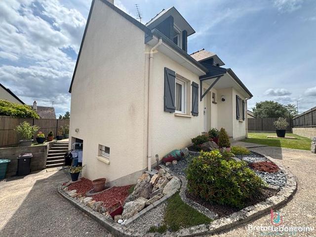 Maison vente à Laval, L'huisserie