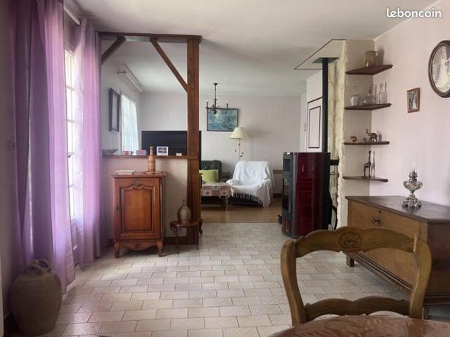 Maison vente à Montmorillon, Lussac-les-châteaux