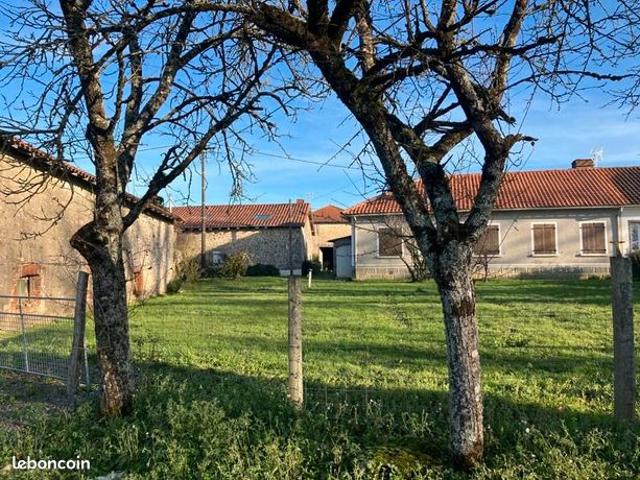 Maison vente à Bellac, Nouic