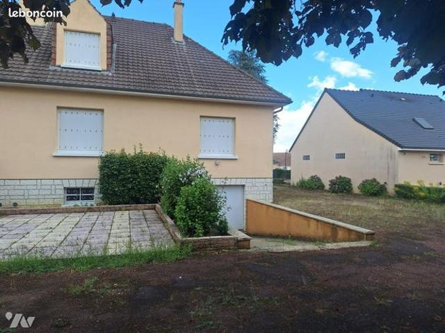 Maison vente à Mamers, Savigné-l'evêque