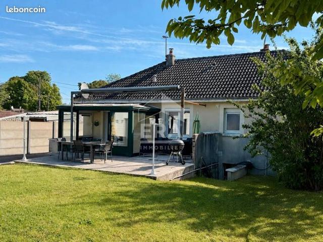 Maison vente à Fontainebleau, Aufferville