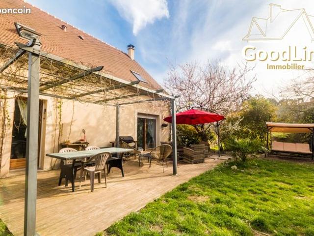 Maison vente à Évry, Maisse