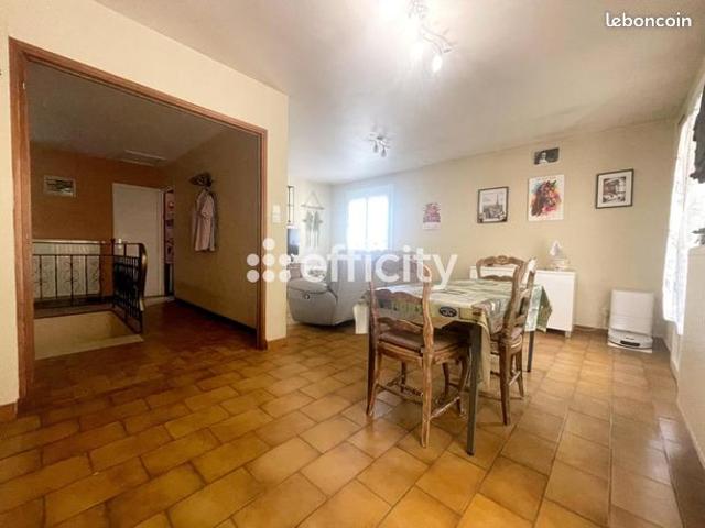 Maison vente à Foix, Aston