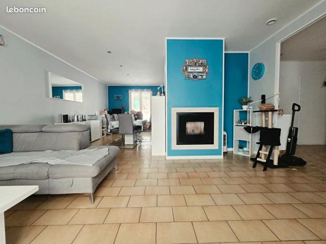 Maison vente à Sens, Chaumont