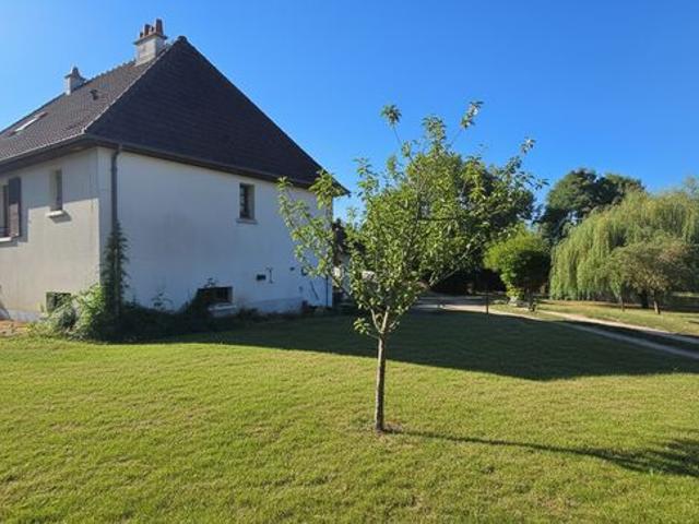 Maison vente à Montluçon, Lételon