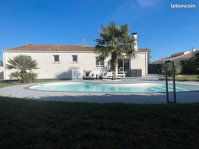 Maison vente à Saintes, Le Chay