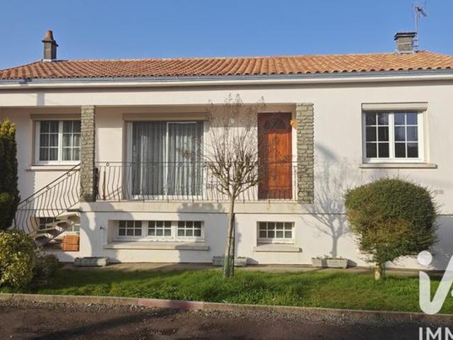 Maison vente à Bressuire, L'absie