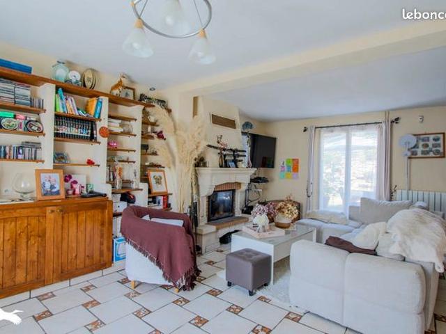 Maison vente à Pontoise, Magny-en-vexin