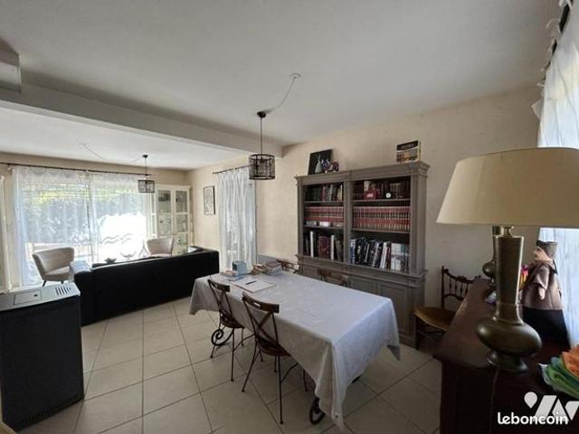 Maison vente à Laval, Forcé