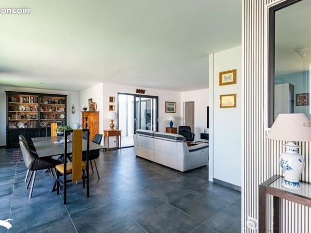 Maison vente à Saintes, Saint-georges-des-coteaux