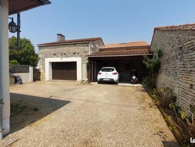 Maison vente à Aiffres, Deux-Sèvres