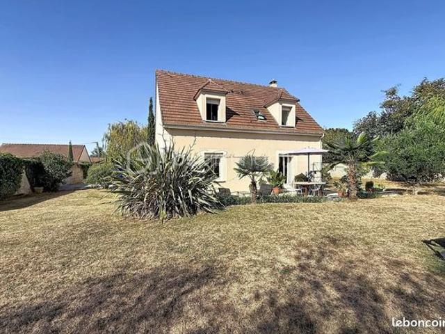 Maison vente à Fontainebleau, Egreville