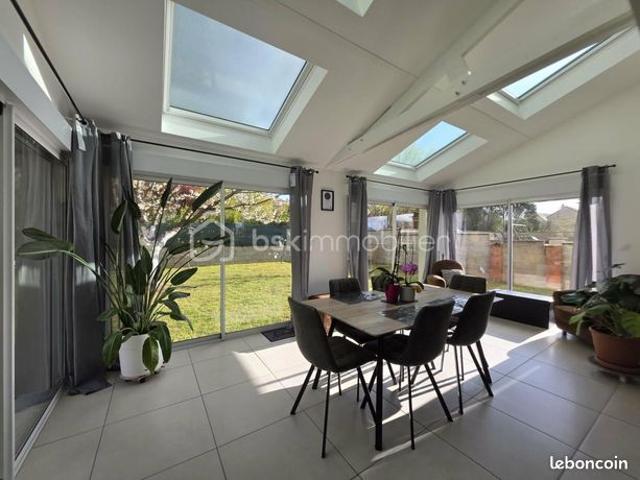 Maison vente à Fontainebleau, Montcourt-fromonville
