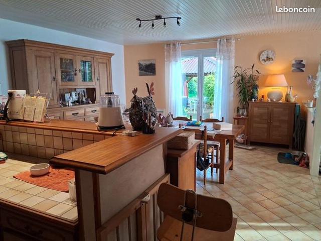 Maison vente à Jonzac, Saint-bonnet-sur-gironde
