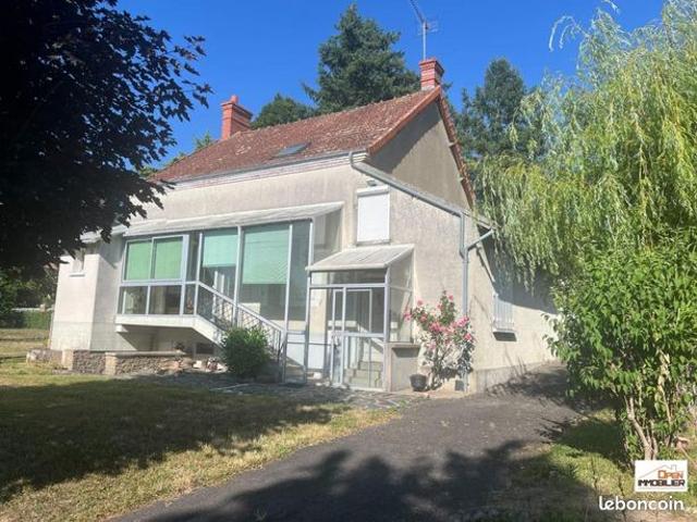 Maison vente à Saint-Amand-Montrond, Châteaumeillant