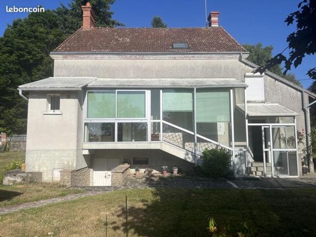Maison vente à Saint-Amand-Montrond, Châteaumeillant