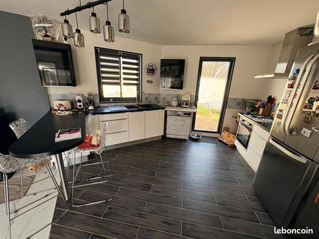 Maison vente à Saint-Quentin, Étreillers