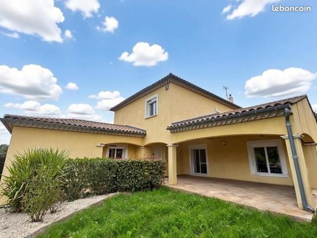 Maison vente à Nîmes, Montfrin
