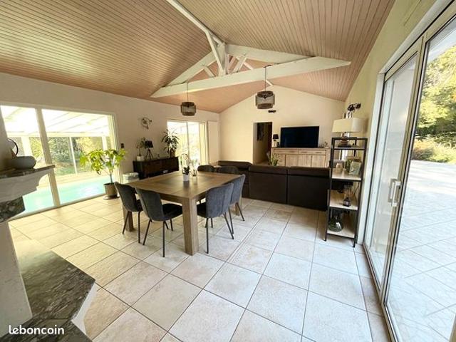 Maison vente à La Roche-sur-Yon, Mortagne-sur-sèvre