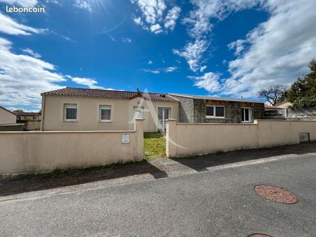 Maison vente à Bressuire, Mauléon