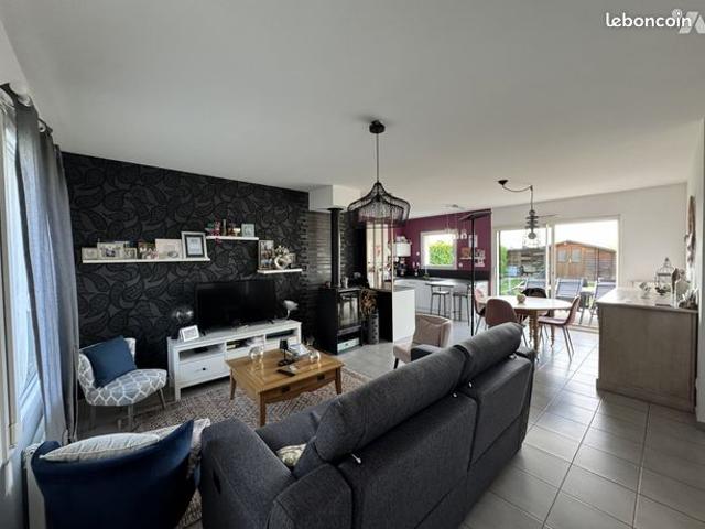 Maison vente à Alençon, Cerisé