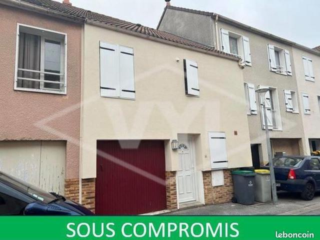 Maison vente à Melun, Combs-la-ville
