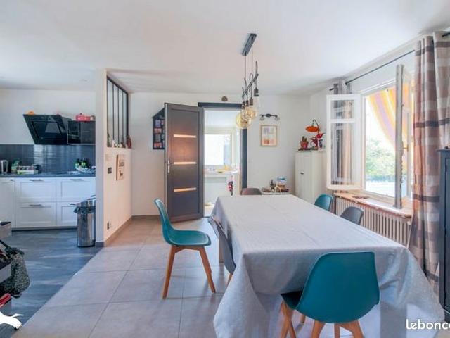Maison vente à Saint-Germain-en-Laye, Carrières-sous-poissy