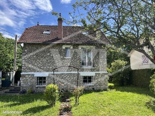 Maison vente à Melun, Combs-la-ville