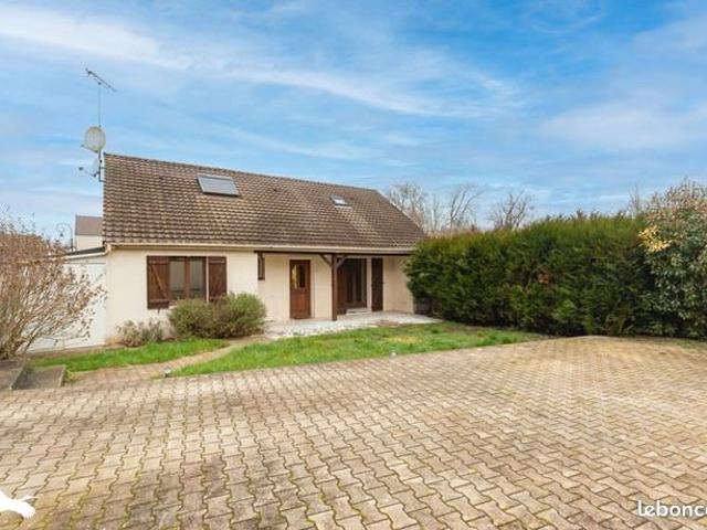 Maison vente à Pontoise, Mériel