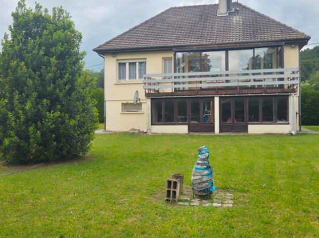 Maison vente à Laon, Festieux