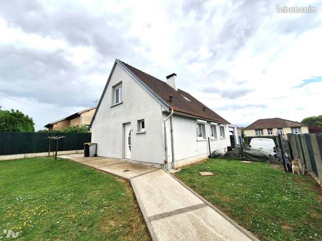 Maison vente à Vervins, Boué
