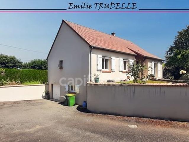 Maison vente à La Flèche, Lhomme
