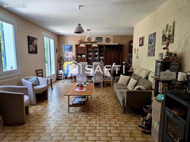 Maison vente à Niort, La Crèche