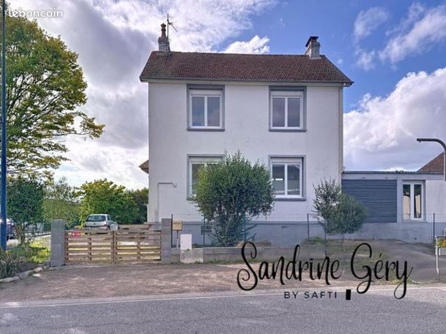 Maison vente à Saint-Aignan-sur-Roë, Mayenne