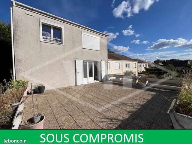 Maison vente à Melun, Combs-la-ville