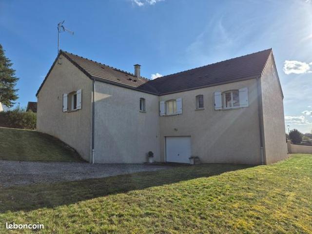 Maison vente à Auxerre, Saint-sauveur-en-puisaye