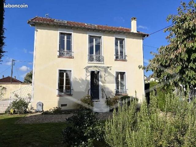 Maison vente à Melun, Combs-la-ville