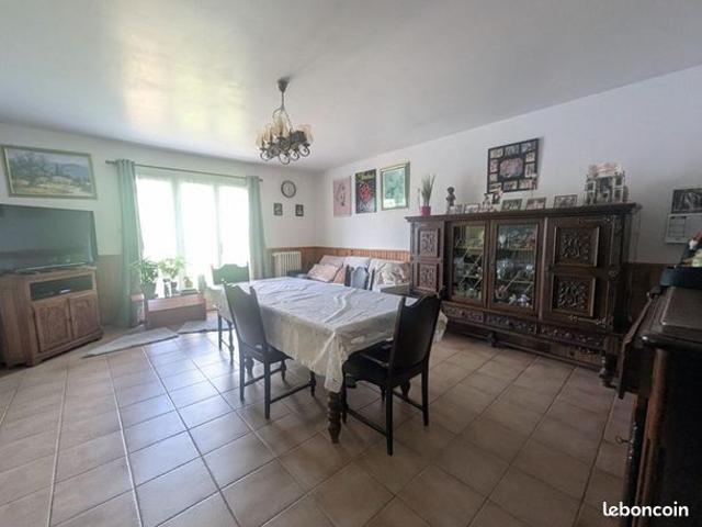 Maison vente à Cosne-Cours-sur-Loire, Giry
