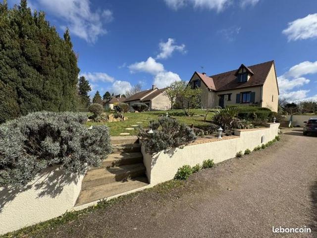 Maison vente à Saint-Amand-Montrond, Châteaumeillant