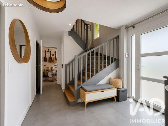 Maison vente à Saint-Germain-en-Laye, Carrières-sur-seine