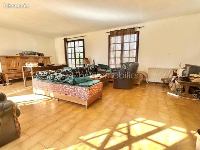 Maison vente à Montargis, Courtenay